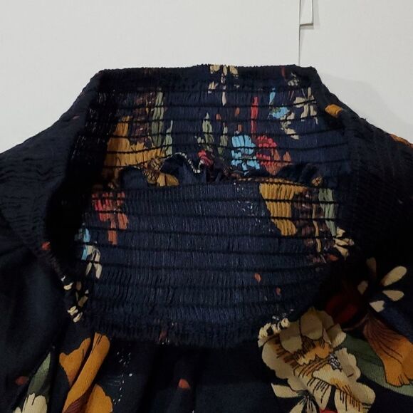 2 Piece Outfit   - Picture 5 of 16